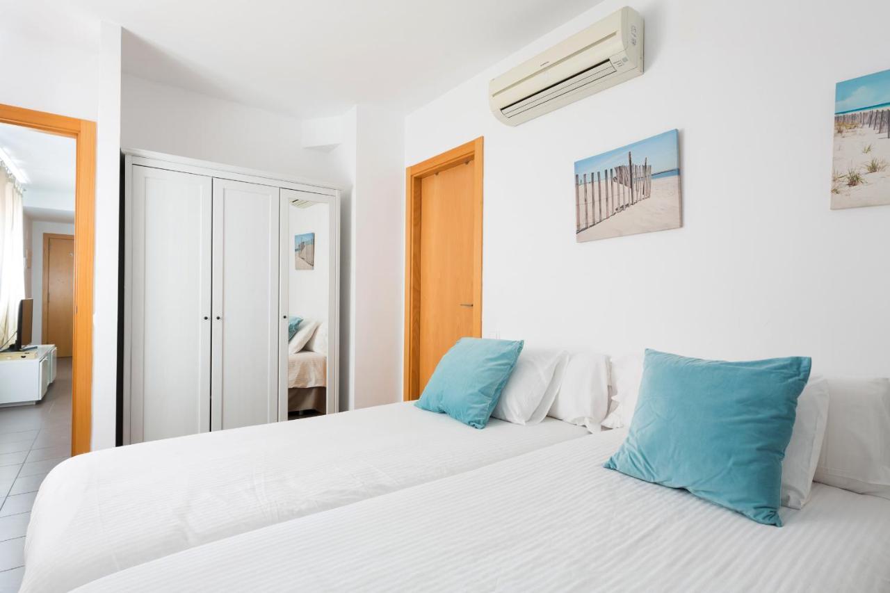 Apartamentos Cornellalux Курналя-да-Любрагат Екстер'єр фото