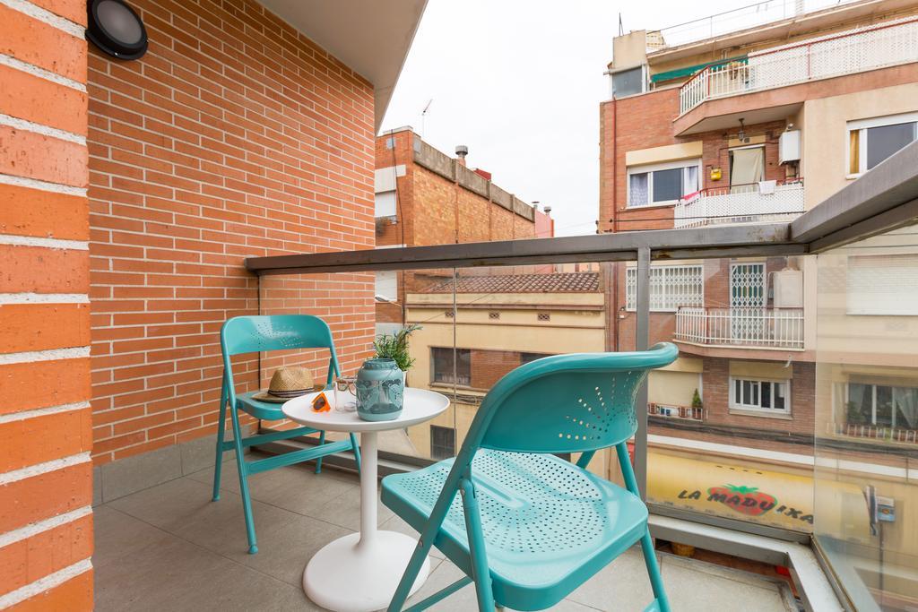 Apartamentos Cornellalux Курналя-да-Любрагат Екстер'єр фото
