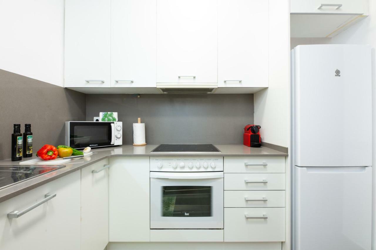 Apartamentos Cornellalux Курналя-да-Любрагат Екстер'єр фото